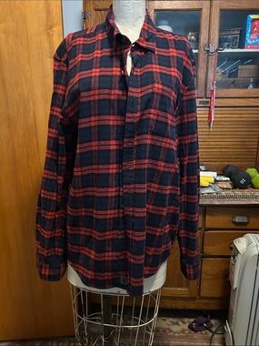 Men's Red and Black Plaid Button-Down Casual Shirt